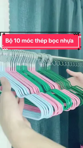 Móc thép bọc nhựa hiện đại #moctreoquanao #moctreodo 