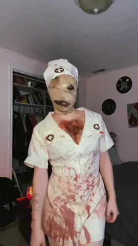 Resident evil nurse   !FAKE BLOOD! #cosplay #makeup #residentevilnurse #residentevil #fypシ 