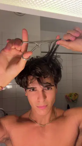 so scary to use thinning scissors