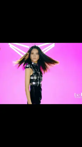 LÊ THỊ KIM DUNG | THE WINNER OF VIETNAM's NEXT TOP MODEL CYCLE 8 (Allstar) | VIETNAM TOP MODEL Lê Thị Kim Dung sinh năm 1993 và cao 1m78. Cô từng tham gia Vietnam's Next Top Model mùa 5 nhưng tiếc cô bị loại sớm ở top 12. Sau đó cô tiếp tục Vietnam's Next Top Model mùa Allstar và đạt vị trí Quán Quân. Sau cuộc thi, Kim Dung thử sức ở kinh đô thời trang London và book được 4 show trong đó có 1 vị trí First Face. Hiện tại, cô vẫn miệt mài tham gia các show diễn lớn tại Vietnam. Kim Dung cũng từng xuất hiện trong TVC của Tresemme. #trending #xuhuong #catwalk #Runway #vietnamesetopmodel #vietnamsnexttopmodel #allstar #londonfashionweek @Kim Dee 