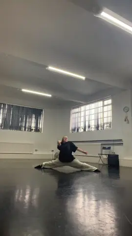 🫶🏼🫶🏼🫶🏼 #dance #dancer #studio #freestudio #fyp #foryoupage #improvisation #emotional #birdypeoplehelpthepeople #helpthepeople 