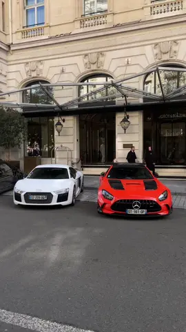 Best duo 🤍🧡 #audi #mercedes #audir8 #mercedesamggtblackseries #r8 #amggtblackseries #carscene #carspotting #carslover #carsoftiktok #cars #trendy #trendingvideo #trending #trend #trendingsong #viral_video #viraltiktok #viralvideo #viral 