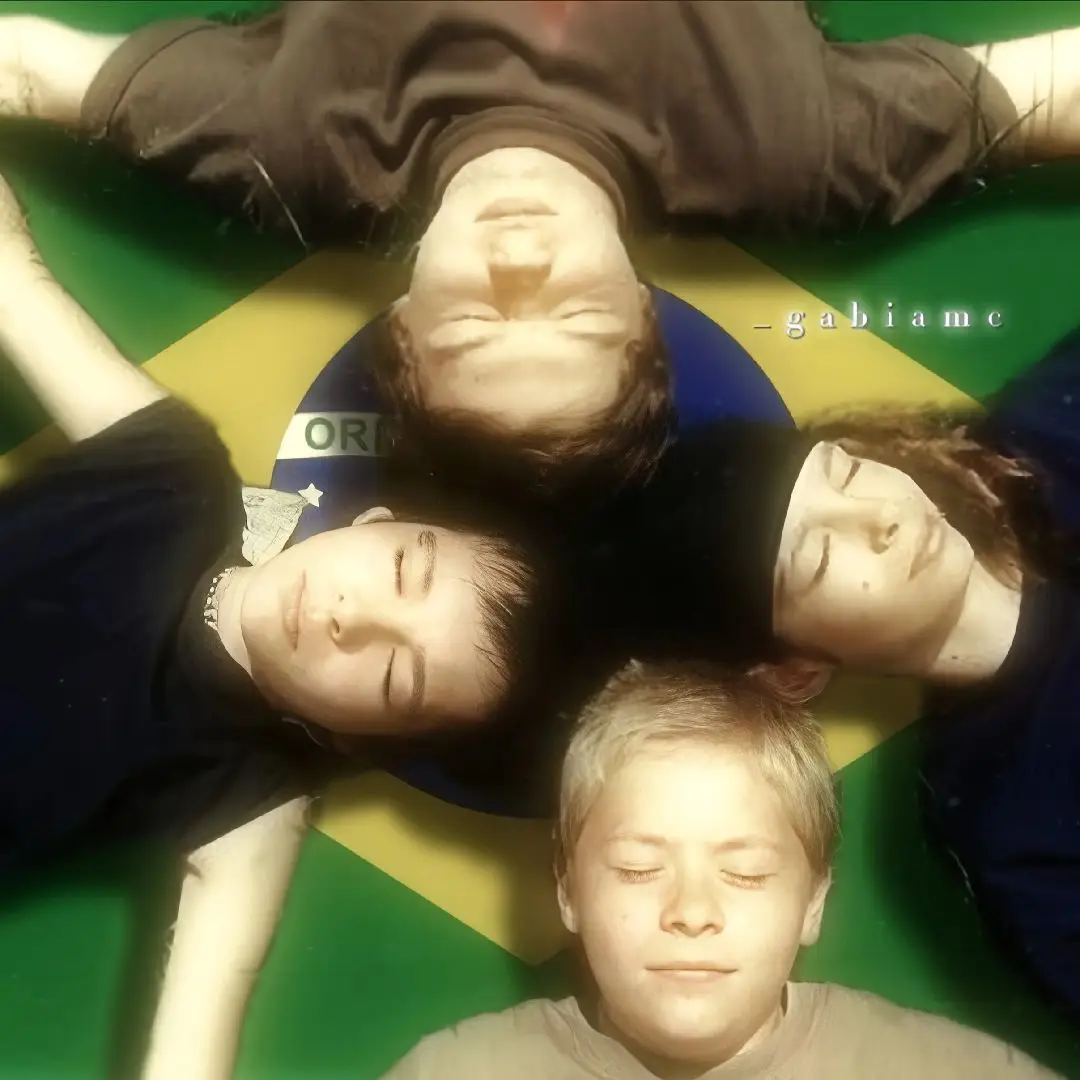 • • #tokiohotel #cometobraziltokiohotel #gaxble #billkaulitz #tomkaulitz #georglisting #gustavschäfer #brasil🇧🇷 #explore @Tokio Hotel @Bill Kaulitz @Georg @schaefer.gustav @WeddingCakeOfficial 