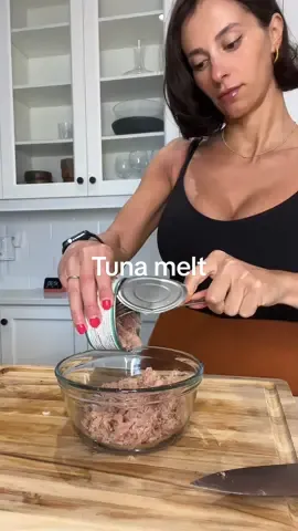 Holy tuna meltdown this was SO GOOD! #tunamelt #tuna #EasyRecipe #luch