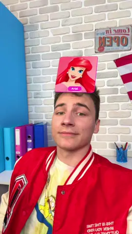 Do you like this version of Harry? 😄🤩😎#timtin #crazycasa #fyp #mask #usa #school 