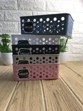 Se você busca uma solução versátil e prática para manter seus espaços sempre organizados, o Cesto Organizador Multiuso é a escolha ideal. 😉 A Linha Trama Rattan conta com opções para organizar todos os ambientes. São Organizadores resistentes, práticos e com design moderno. ✨ 📍O Cesto Organizador Rattan é feito em plástico e possui furos redondos em toda sua lateral. Ideal para a organização de gavetas, armários, banheiro, lavanderia.  Link de compra na bio 📲 - - - - - - - #shopee #shopeebr #shopeebrasil #comprasshopee #promo #promocaoshopee #achadinhosdashopee #cazzamoderna #achadinhos #novidades #utilidades #casa #lar #organizador #cesto #organização #foryou #fyp #fypシ #foryoupage 