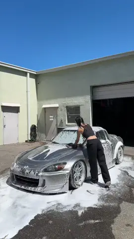 Summer time is for the car washes 🫧 #carsoftiktok #cartok #s2000 #s2k #honda #vtec #carcommunity 