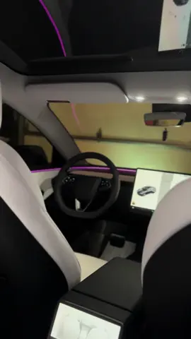 Model 3 highland 2024 white interior 😮‍💨 #luxury #tesla #model3highland #2024 #interior #ambientlight #fyp #mtl #cars 