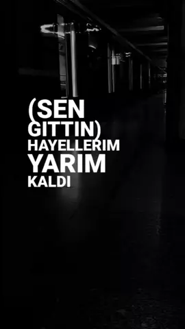@🖤SiyahBeyazAṣk🤍 📌 Sen gittin Ya Ferdi Tayfur  Sen gittin hayellerim yarım kaldı  (Sen gittin) sevincimi eller çaldı  (Sen gittin) umutlarım beni benden aldı,   Sen gittin hayellerim yarım kaldı (Sen gittin) sevincimi eller çaldı (Sen gittin)  ahh umutlarım beni benden aldı Sen gittin #ferditayfur #sengittin #gittin #hayallerimyarımkaldı #benibendenaldı #keşfet #aşk #anılar #siyahbeyazask 