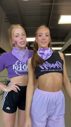 purple out💜💜
