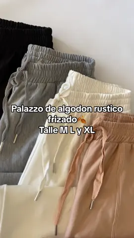 CLAVE tener un pantaloncito asi para todos los dias o para estar entre casa, estamos de acuerdo?? Te van a encantar, son bien calentitos y super mega comodos. El tiro es super alto como nos gusta a nosotras :)  Talle M L y XL | gris, beige, blanco y negro #pantalon #pantalones #palazzo #rustico #indumentariafemenina #indumentaria #OOTD #trend #mujer #mujeres #frio #abrigo #