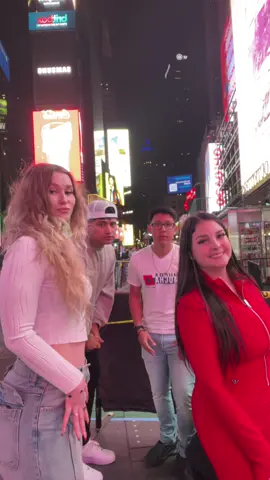 Nosotros bien troncos y ellas 👏🏻🔥 @Deanna Melillo @Josy Esteban Chigua Canales 