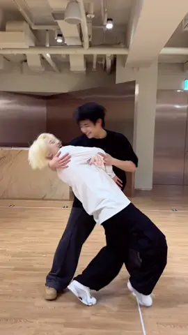 #엠제이 와 괴물이 될 것 같아😈 #아스트로 #ASTRO #MJ #온앤오프 #ONF #승준 #SEUNGJUN #BYE_MY_MONSTER @ASTRO 아스트로 