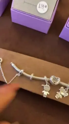 Personalize a sua! 😍 Compre pelo link da bio 🥰  #rommanel #Semijoias #pulseira #pandora #berloques 