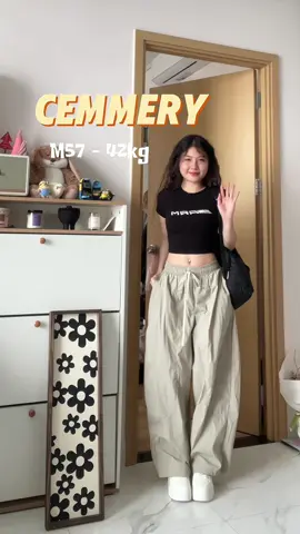 Quần gió nhăn không thể thiếu 💗 #xh #TikTokFashion #outfit #thaochunreview #fashion #xuhuong #foryou #outfitideas #cemmery 