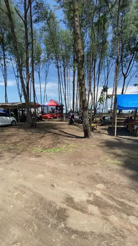 Sodong Beach #cilacapngapak #lebaran2024 #liburanlebaran #anakpantai🏝 
