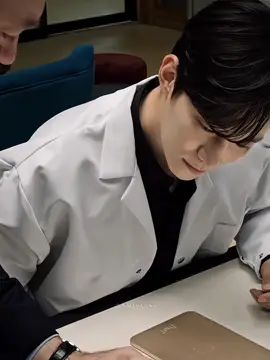 Lee Junho as ur Doctor🙇🏻‍♀️ #leejunho #Junho 