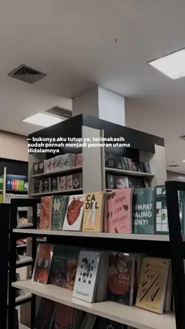 mulai sekarang bukunya aku tutup ya?akan ku tutup semua tentangmu,terimakasih telah menjadi tokoh utama dalam cerita ini,sesingkat apapun kemarin, senang bisa mengenalmu. be happy with ur choice and see u next time, menerima kenyataan bahwa bukan aku lagi tempat bertukar ceritaa, dan bukan aku lagi yang 