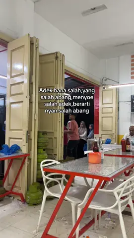Izin kak🤣