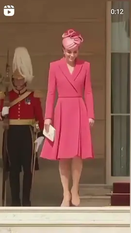 #princesscatherine #princessofwales #princessdiana #princesscatherineofwales #catherinemiddleton #katemiddleton #princesskate #princewilliam #princeofwales #princewilliamofwales #princewilliamdukeofcambridge #williamandkate #Wimbledon #willandkate #cambridgefamily #thewalesfamily #theroyalfamily #britishroyalfamily #monarchy #hermajesty 