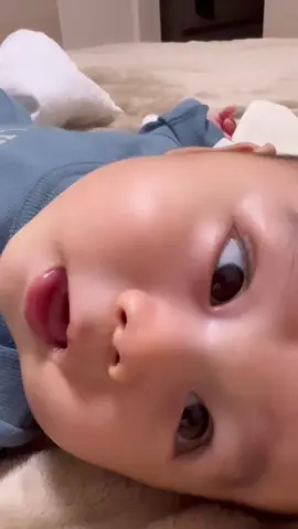 ずぅ〜と話してるベビ👶🩵💙 #赤ちゃんかわいい#癒し動画 #赤ちゃんのいる生活#赤ちゃん#Baby#男の子