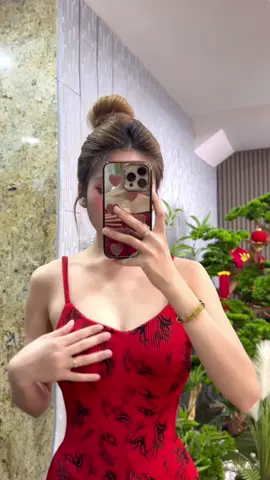 Đầm xinh iu vẫn còn sl ít, tranh thủ hốt liền nha chuỵ em #xuhuong #fyp #tiktok #trending 