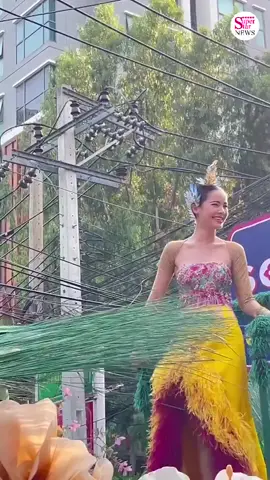ม่วนมาก 5555 #ญาญ่า สวยมากค่า เต้นต่อไม่รอละน้า ✨ ที่งาน #อภิมหาสงกรานต์รางน้ำ RANGNAM'S SONGKRAN FESTIVAL 2024 : ม่วน หนุก สุข คัก ยังมีต่ออีกหลายวันนะค้าบ มาสนุกกันได้ที่คิงพาวเวอร์รางน้ำ  ✨🤩 Cr.SuperStarNews #RANGNAMSONGKRAN2024 #KingPowerSongkran #urassayas #ญาญ่าอุรัสยา