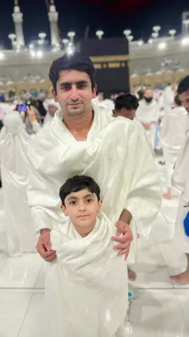 مدینے کے زائر سلام ان سے کہنا تڑپتے ہیں تیرے غلام ان سے کہنا @Waqas 