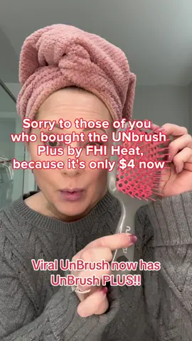 umm what magic is unbrush making this out of..  #unbrush #curlyhair #curlyhairtutorial #curlyhairroutine #curlyhairbrush #curlygirl #hair #hairtok #hairbrush #hairhack #hairtips #haircare #detanglingbrush #curls #itgirl #thatgirl #hairgirl #curlyhairproblems #unbrushreview #unbrushplus #curls 