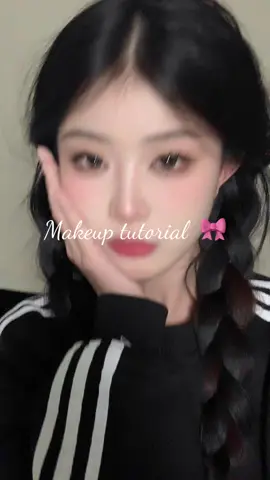 Layout nhẹ nhàng trong trẻo quá đi 🌸 #makeup #makeuptutorial #douyin #makeupdouyin #hướngdẫnmakeup #LearnOnTikTok #foryou #xuhuong #fyp #trending 