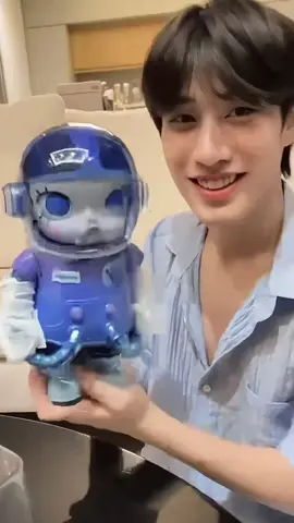 ของขวัญชิ้นแรกที่เฟิร์สวันให้พี่เติ้ล 💕✨ X Firstone_wnk #เติ้ลเฟิร์สวัน #tlefirstone #firstone #tle_mtm #arttoy 