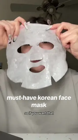 i actually love how tight and bouncy my skin looks and feels after this mask  // PARTNERSHIP  #centellianmask #centellamoisturizer #centellaasiatica #hydrationmask #centellian24 #koreanskincare #skincaretips 