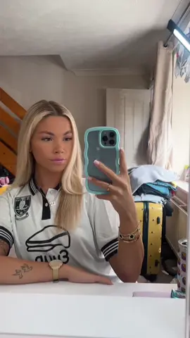 only one team in yorkshire 🦉 @Sheffield Wednesday  #swfc #sheffieldwednesday #hillsborough #sheffield #fyp #foryoupage #blonde #owls #yorkshire #football #championship 