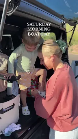 HAPPY SATURDAY WE ARE HAVING SO MUCH FUN BOATING😭💗🧚🏼‍♀️🫶🏻 Love AZ sm!! #dayinmylife #Lifestyle #MomsofTikTok #trending #viral #morninginmylife #boatingday #fyp #BestFriends #minivlog #foryoupage #arizona #weekendvlog #satisfying #grwm #boatday 