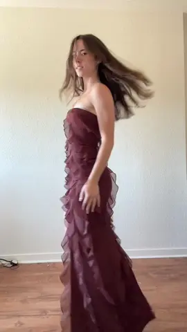 Who else loves this dress??