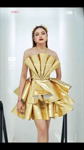 Rara lida  Wearing Jaka Raja👑 #aktris#singer#fashion#styel#fashiondesigener#designer#jakaraja#OOTD#tiktok