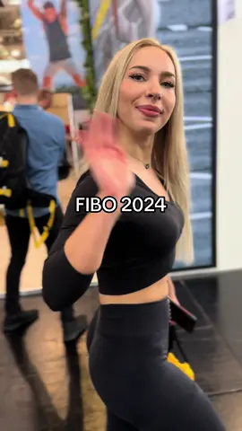 Kleiner einblick von der Fibo 🫶🏼 leider haben wir kaum was gefilmt 😂💪🏼 #fibo2024 #gym #GymTok #gymrat #köln #cologne #FIBO #ESN #MORE #OACE #oacesports 