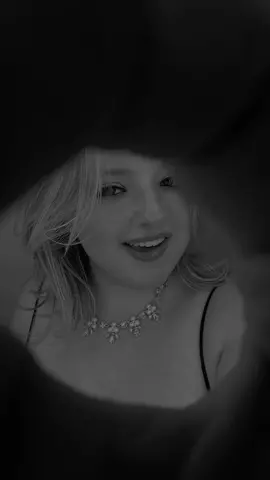 Some b&w content?? #fyp #youlooking? 