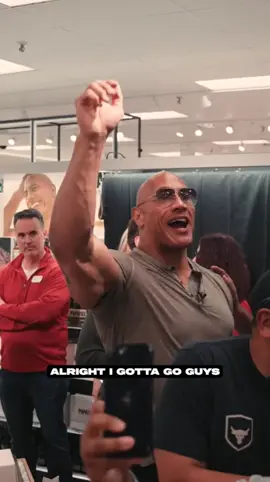 Her high pitched SCREAM 😱 concerned me for a second 😅😳 Another @Papatui SURPRISE 🤯 at @target 🎯 in DALLAS, TEXAS 🇺🇸 Awesome and fun to see all the shocked faces and hand our Papa products and Papa Joy 🤩 Life is noisy, busy and can be super negative, I know it sounds corny AF, but man there ain’t nothing like delivering positivity & JOY. Positive energy & mana always reverberates in a powerful way. ENJOY YOUR PAPA and I’ll see ya at your local TARGET soon! 🎤 🫱🏾‍🫲🏼 #PAPATUI Available at ALL TARGET stores 🎯🇺🇸 PapaTui.Com 🚿 🧼 🧴