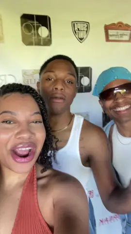 We was literally cracking TF up!!! Ashley & Velle babyyyy yall ATE😭🔥@jelani @VelleTV @MyCoolAsh 