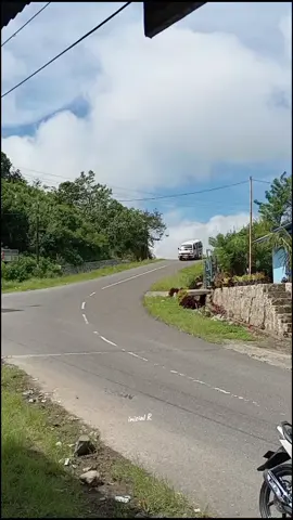 #fypシ Tag om sopirnya#angkotmaumerecity #bemokece❤ #anakende #drivermuda #maumere #nttpride🏝🔥 #viraltiktok 