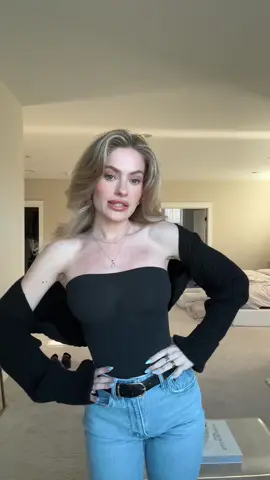 Why is picking out an outfit always impossible like suddenly i hate everything in my closet 🙃😭 #getdresswithme #gdwm #datenight #girlsnight #classicoutfit #springoutfit #datenightoutfit #Lifestyle #dinner #drinks 