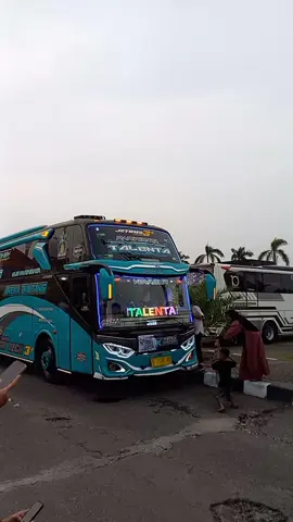 GAMON NOTR SEMARANGG #anekabintangbus #talenta #erkawolu #basuri #videobusindonesia #notr2024 #dappahaha #wonogiri24jam #fyp #foryou @bpwtourofficial 
