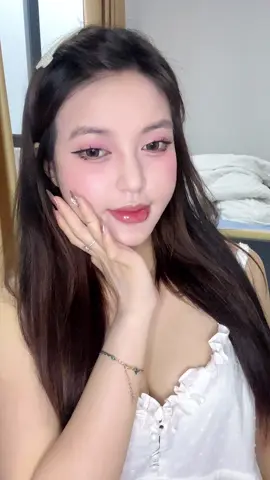 Dùng ẻm này thay kem chống nắng lun  15-17/4 cửa hàng HONEY BEAUTY có sale siêu lớn 🥰🥰🥰 #honeybeauty #kemlotchongnang #kemlot #fyp 