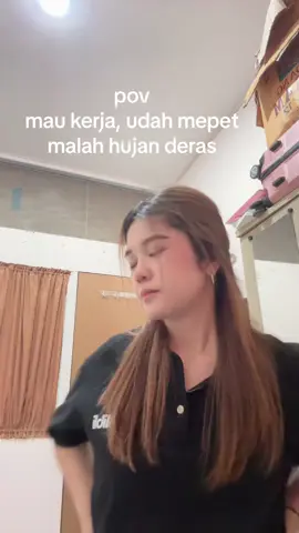 kan jd gabisa naik ojol. kalau naik car ongkosnya pasti dimahalin karena high demand 🤏