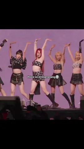 no importa que sea su última canción, en todas cantaron horrible #fyp #KPop #kpopfyp #lesserafim #coachella #aespa4thgenleaders #aespa #viral  @TikTok 