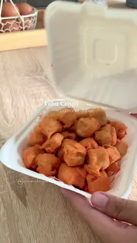 Cemilan Akhir Bulan 📌 Tahu Crispy 🖤 Resep andalan aku anti keras anti menciut 🤏🏻 Bahan: Tahu 5 sdm tepung terigu 1 sdm tepung maizena Garam dan penyedap (boleh skip) Bubuk balado *tips rendam tahu di air garam dan penyedap selama 10 menit -kalau suka yang tepungnya agak tebal bisa 2x dipenepungan -masak di minyak panas api sedang cendrung besar -jangan langsung diaduk tunggu bagian tepung mengeras baru sesekali diaduk 😉 #tahucrispy #tahubalado #cemilantahu 