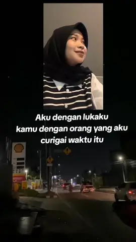 Aku dengan lukaku , kamu dengan orang yang aku curigai waktu itu . . . #restianade🌵 #kalah #kalahrestianade #sad #sadstory #sadvibes #sadvibes🥀 #sadsong #gamon #terusnggongopoakungancani #jawastory #jawastory🥀 #storywa #sadd #mantanmu #restianade🌵 #storygalau #storysad #sadboy #lagujawa 