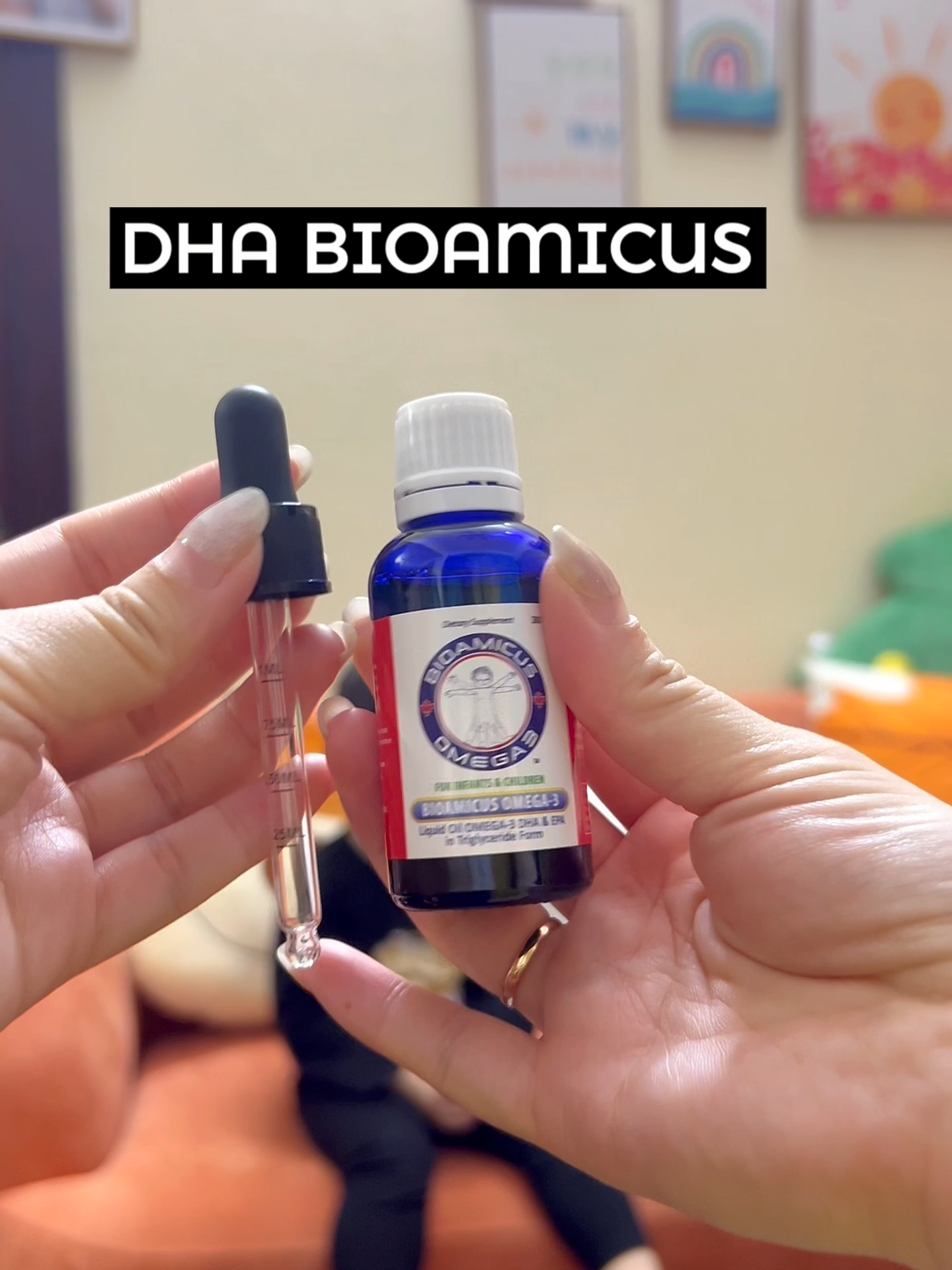 DHA của BioAmicus không tanh mà còn có hương cam các bé rất thích uống luôn mẹ ơi #bioamicus #bioamicusdha