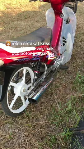 haah mampu moto buruk je😀 #fyp #kriss110 #modenaskriss110 #modenas❌select #kronikriss110 #krissonly #krissmalaysia #fypシ゚viral #fypmalaysia #krissmakeup #krissthailook🇹🇭 #kriss110utara #pco #y15zr 